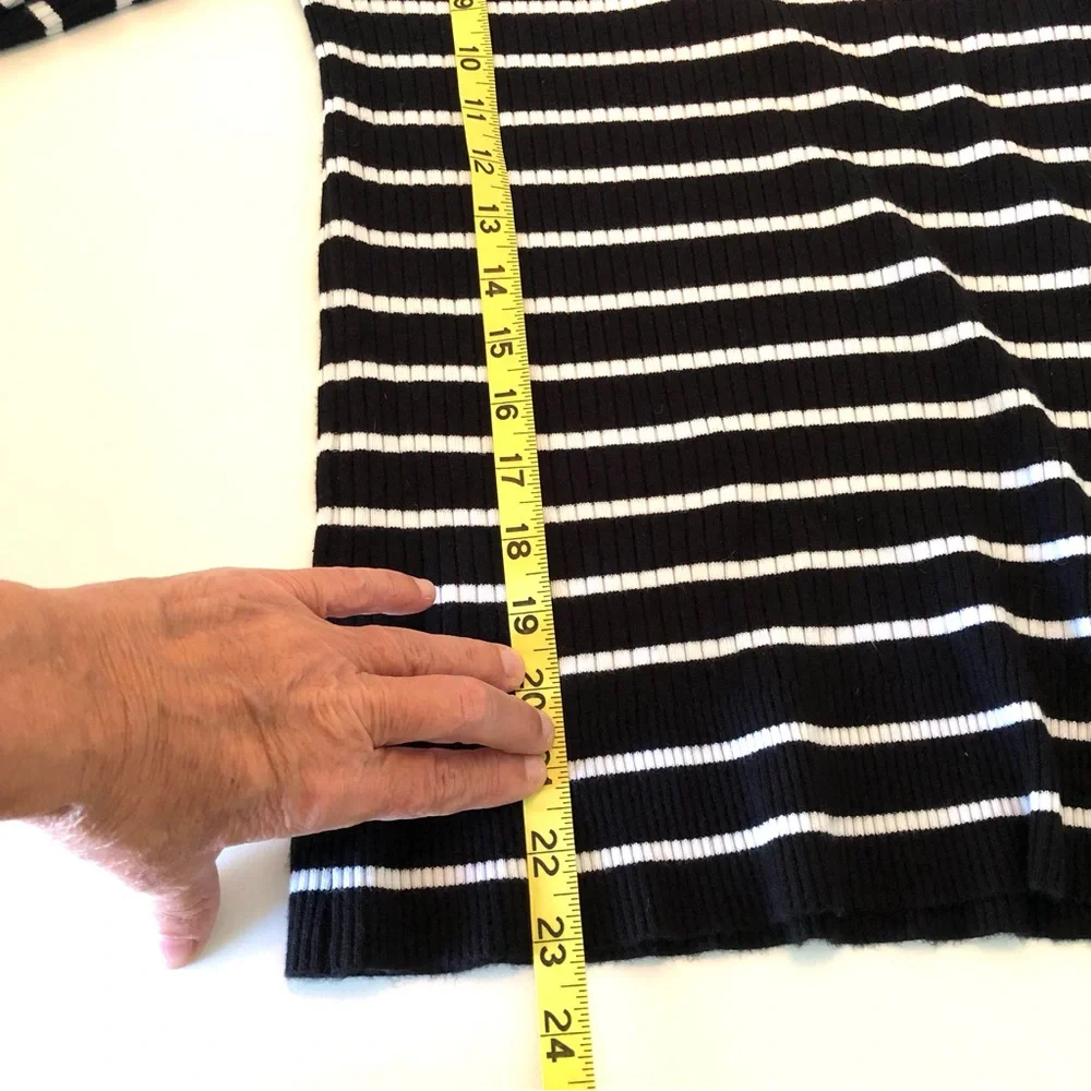 Elie Tahari Ribbed Striped Sweater Small Black White